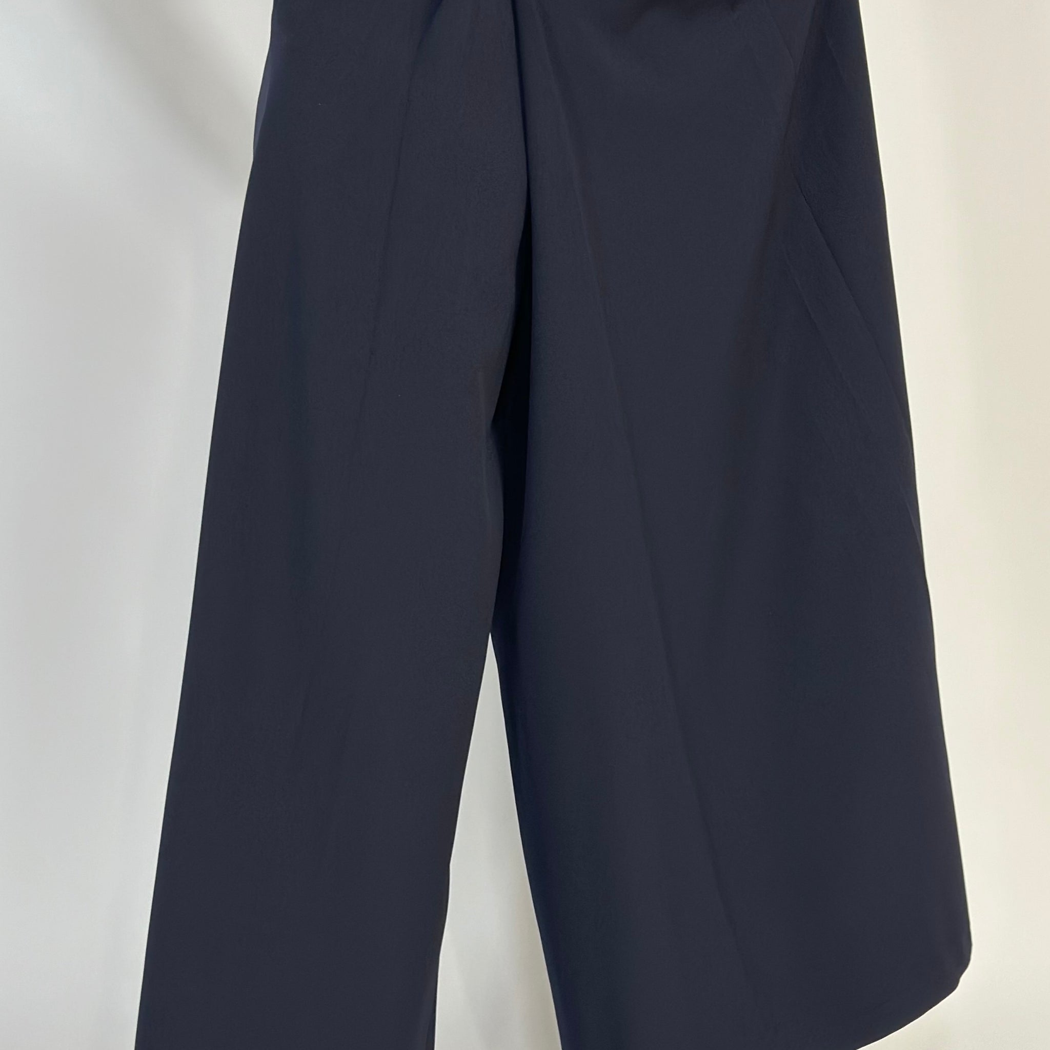 Pantaloni eleganti tip fusta din material lejer V648-44