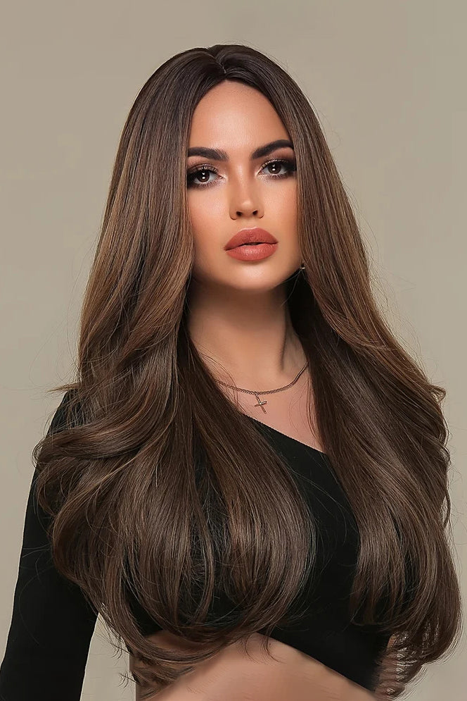 Peruca lunga brunet inchis cu suvite castanii ondulata 65 cm din fibre sintetice premium,  PER153-8