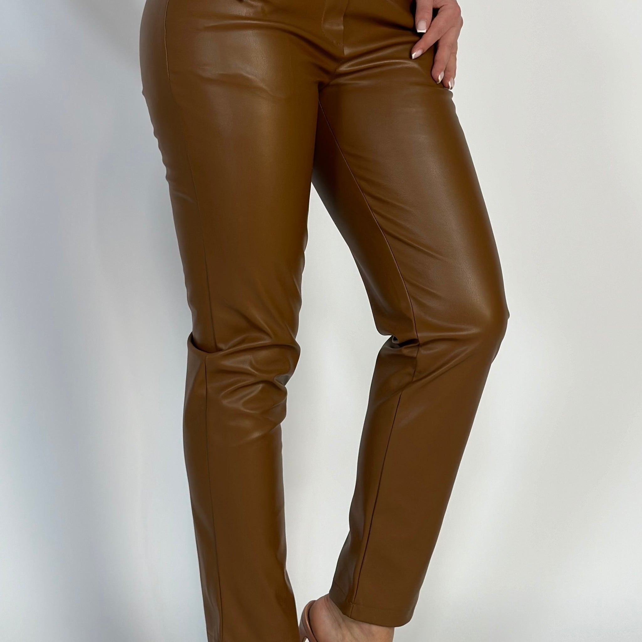 Pantaloni fashion cu talie inalta model skinny din piele ecologica V649-8