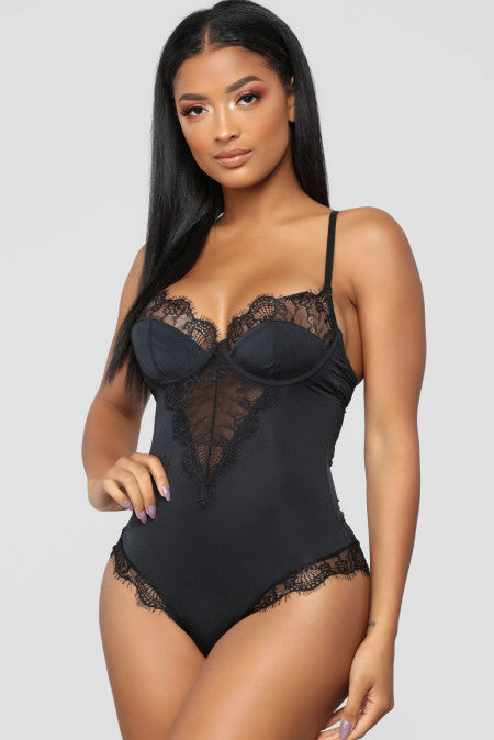 Body sexy din dantela cu decupaj la spate C423-1