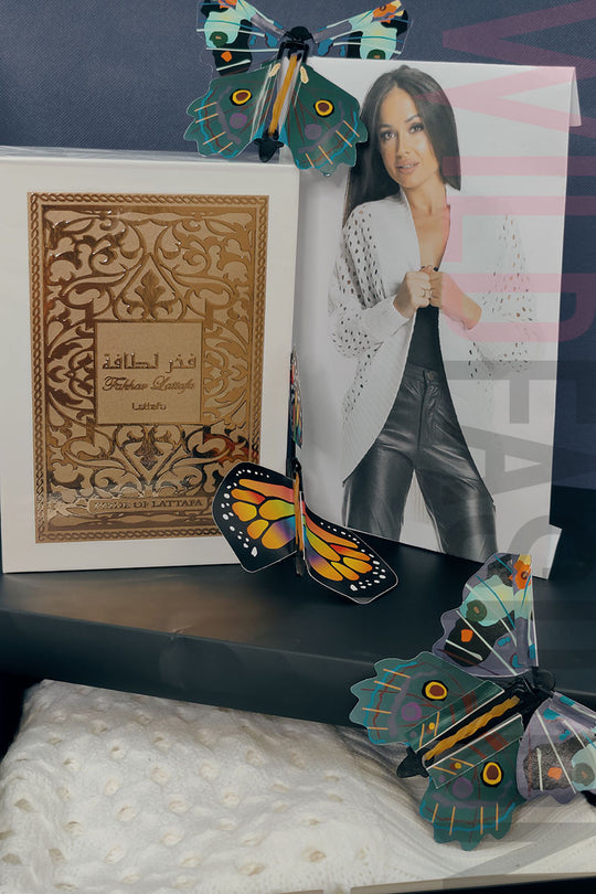 CAD49-2 Cadou White - cardigan lung si parfum