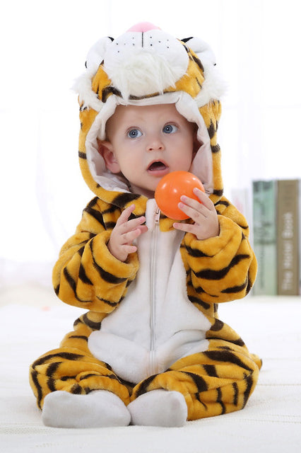 Pijama kigurumi pentru bebelusi tip salopeta din material moale si pufos CLD127-9