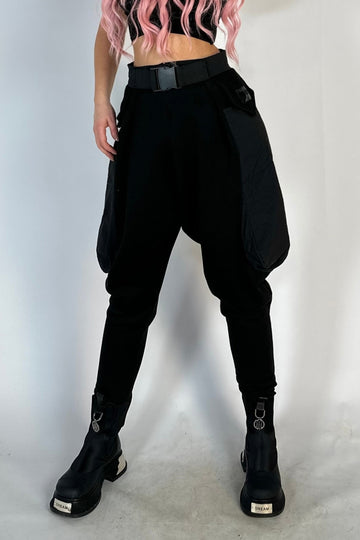 Pantaloni casual stil vagabond cu catarama in fata D833-1