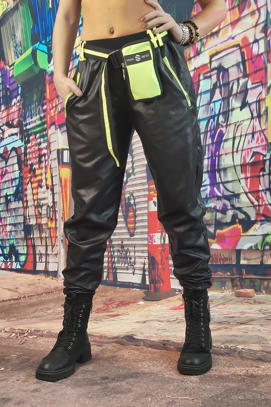 Pantaloni casual tip vagabond din imitatie piele D857-2110