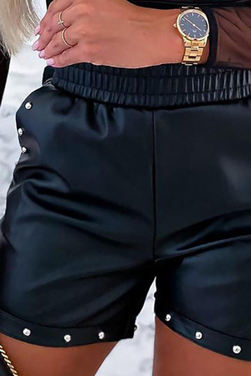 Pantaloni scurti din imitatie piele accesorizati cu strasuri E1076-1