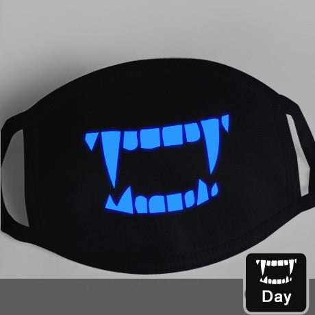 Masca protectie cu imprimeu fosforescent dinti vampir IGEN18B-1122