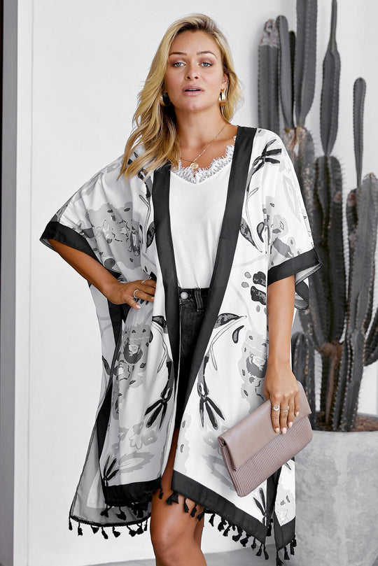 J755-211 Kimono cu print abstract si ciucurei in partea inferioara