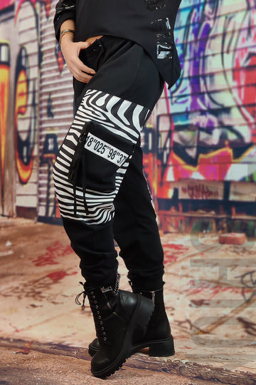 Pantaloni largi tip vagabond cu material cu zebra print si buzunare largi L839RR-1122