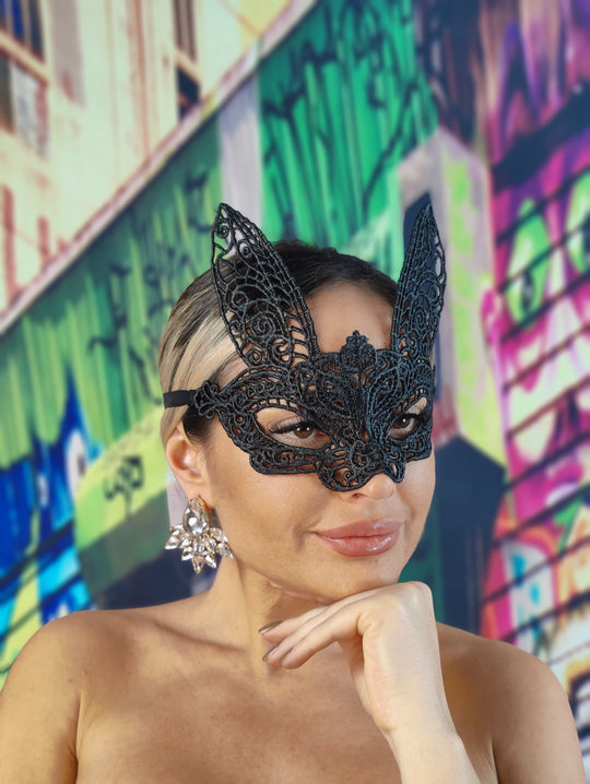 MSK104-1 Masca de carnaval din broderie  model iepuras