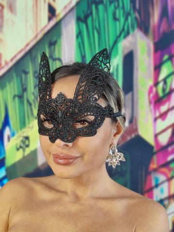 MSK104-1 Masca de carnaval din broderie  model iepuras