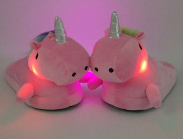 Papuci pufosi de casa in forma de unicorn cu leduri PC6A-55