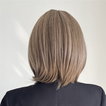 Peruca saten deschis cu suvite platine, tunsoare bob mediu cu breton PER100-100