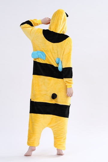 Pijama kigurumi din material pufos model albinuta PJM24-191