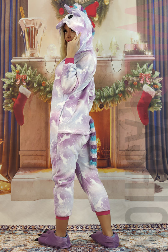 Set pijama kigurumi model unicorn si papuci de casa pufosi PJS226-2112