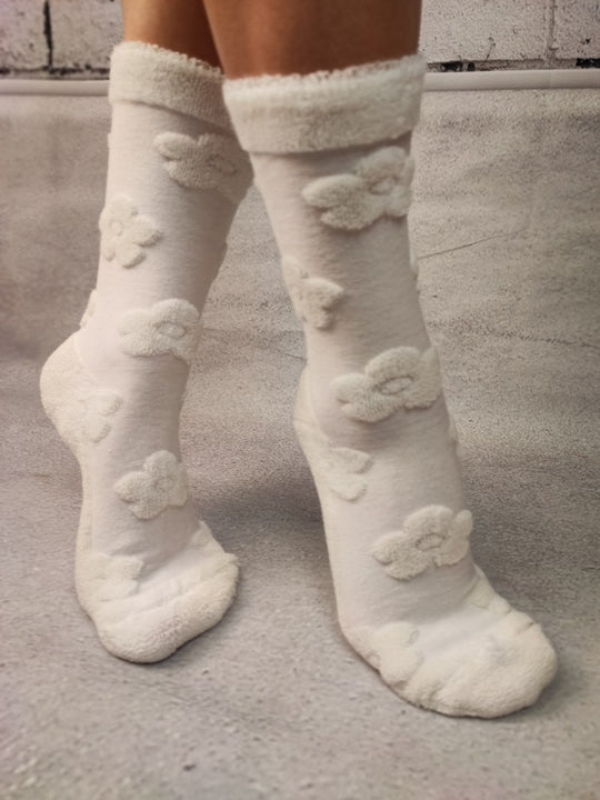 Sosete medii din material flausat model cu flori STK432-2