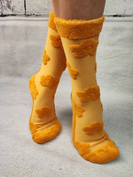 Sosete medii din material flausat model cu flori STK432-991