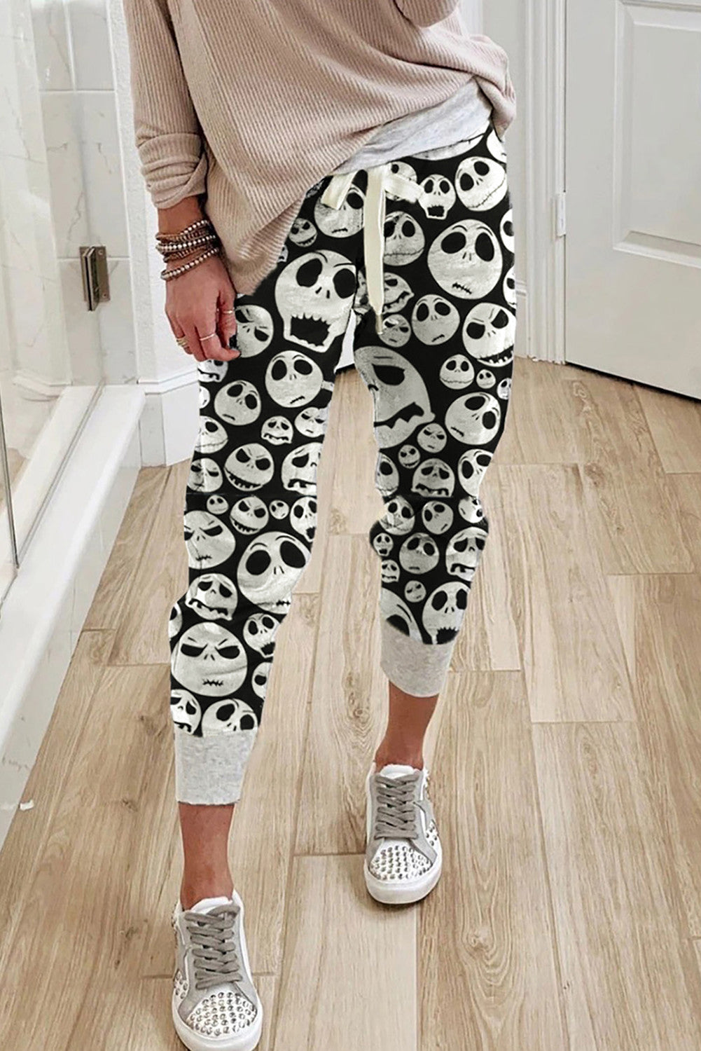 Pantaloni casual cu print alb-negru model cranii U659-1122