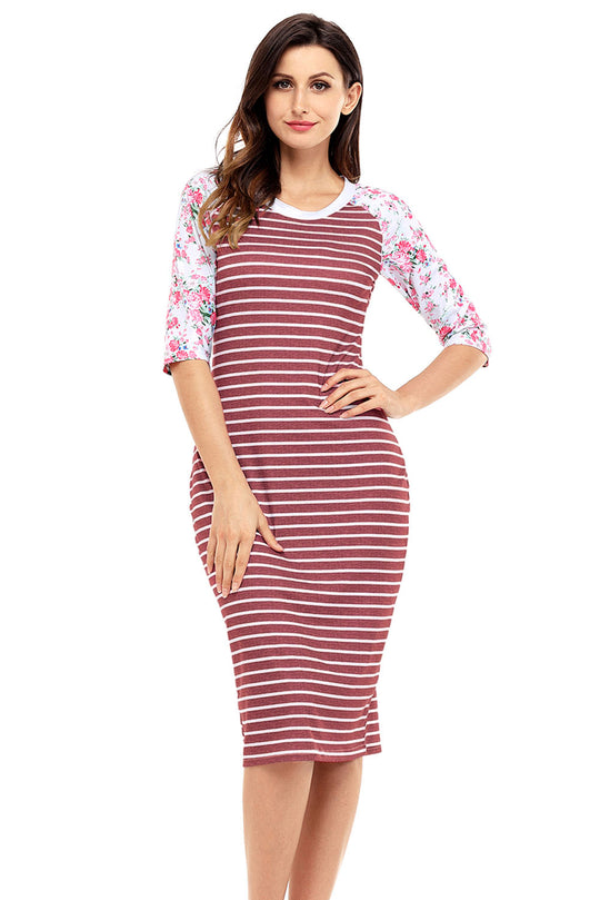 Rochie midi model in dungi orizontale si maneci trei sferturi cu model floral V681-821