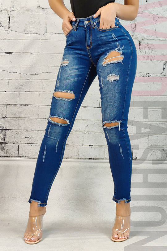 Blugi skinny cu buzunare si taieturi W737RR-444