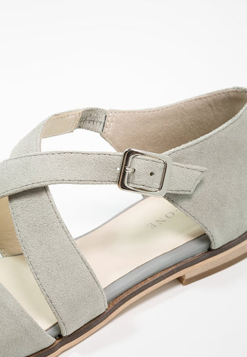 Pantofi fara toc din piele intoarsa cu varf ascutit CH2578-18