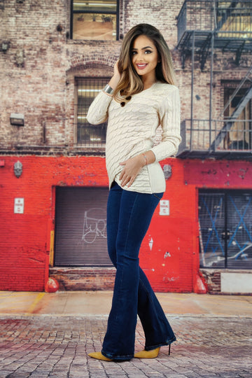 Bluza tricotata cu aspect petrecut si accesorizata cu nasturi D801-813