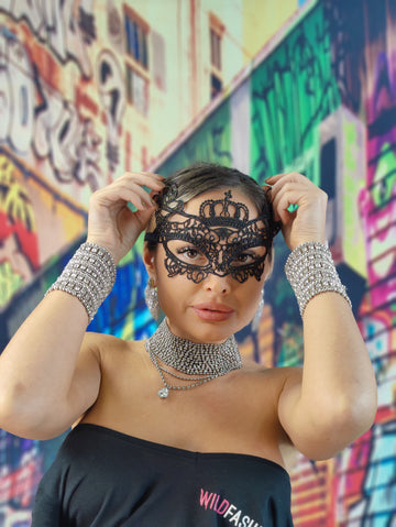 MSK70-1 Masca de carnaval din broderie  model Queen