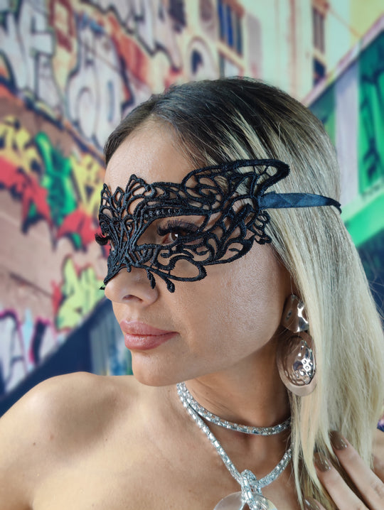 MSK74-1 Masca din broderie  model Sultry Fox