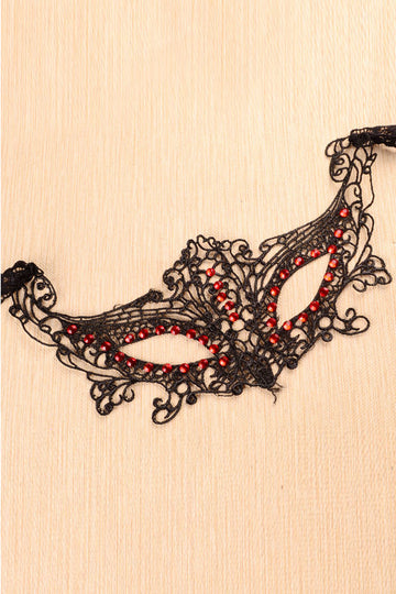 MSK39-1 Masca din broderie  accesorizata cu pietricele rosii