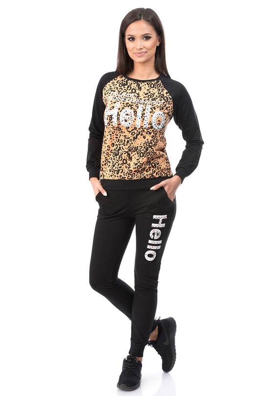 Compleu sport ce include bluza cu imprimeu si pantaloni lungi V546-1188